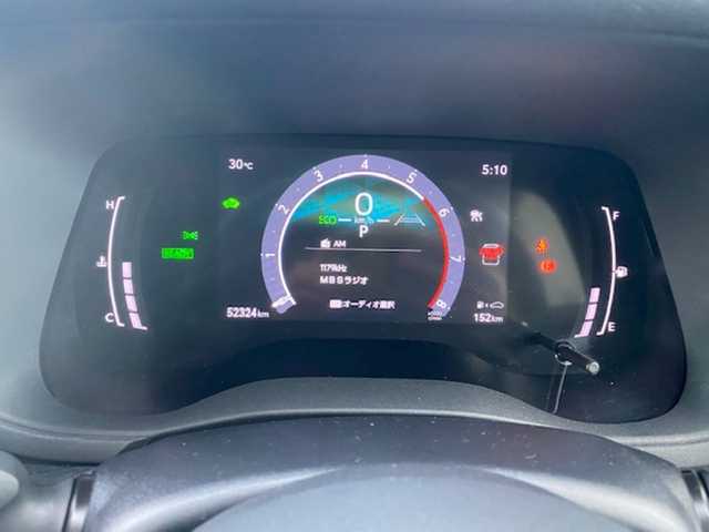トヨタ シエンタ ハイブリッド Z 兵庫県 2022(令4)年 5.3万km ブラック 純正ナビ/・BT/・CD/DVD/・AM/FM/全方位カメラ/追従付きクルーズコントロール/SOSボタン/ステアリングヒーター/レーン逸脱警報/オートライト/オートハイビーム/シートヒーター/ミラーウインカー/純正フロアマット/トヨタセーフティーセンス/両側パワースライドドア
