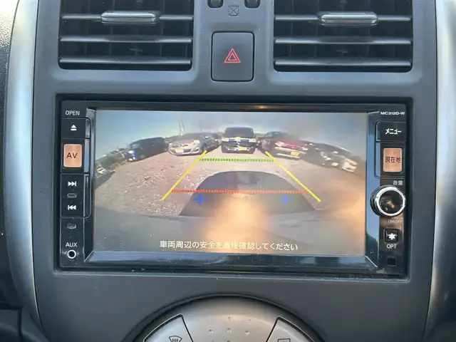 日産 ラティオ G 長崎県 2012(平24)年 12.4万km ホワイトパール 純正ナビ/（CD/DVD/BT/フルセグ）/バックカメラ/ETC/スマートキー/プッシュスタート/電動格納ミラー/アイドリングストップ/ヘッドライトレベライザー