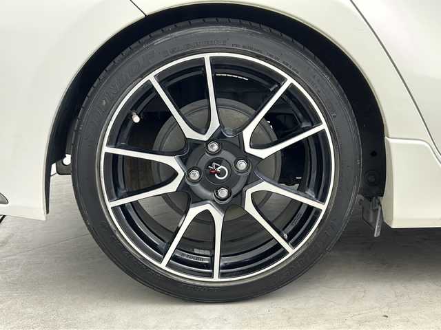 トヨタ アクア G G’s 大阪府 2015(平27)年 13.5万km ライムホワイトパールクリスタルシャイン 純正７インチSDナビ/・TV/CD/DVD/ブルートゥース/バックカメラ/Ｇ｀ｓ専用17インチＡＷ/Ｇ｀ｓ専用フロントバンパー/Ｇ｀ｓ専用リアバンパー/Ｇ｀ｓ専用プッシュスターター/Ｇ｀ｓ専用ハーフレザーシート/Ｇ｀ｓ専用フロアマット/アルミペダル/クルーズコントロール/革巻きステアリング/LEDヘッドライト