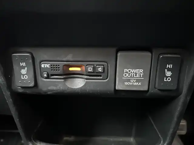 ホンダ Ｎ ＢＯＸ カスタム SSブラックSパッケージ 鹿児島県 2017(平29)年 8.1万km クリスタルブラックパール あんしんパッケージ/純正ナビ/　　CD/DVD/BT/フルセグ/バックカメラ/両側パワースライドドア/HIDオートライト/シートヒーター/純正14インチアルミホイール/ステアリングスイッチ/アイドリングストップ/スマートキー/ETC