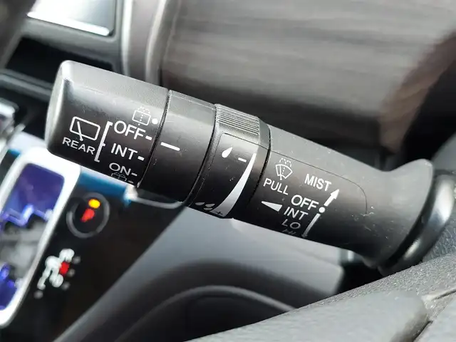 ホンダ フリード ハイブリット G ホンダセンシング 東京都 2018(平30)年 7.7万km ホワイトオーキッドパール 純正9インチナビ(VXM-175VFNi)/【CD/DVD/FM/AM/TV/ipod/SD/USB/BT/VTR/ AUX/HDMI】/バックカメラ/ビルトインETC/両側電動スライドドア/アダクティブクルーズコントロール/衝突軽減ブレーキ/LKAS/LEDヘッドライト/Sパッケージ/・ハーフレザーシート/・純正15インチAW/・本革巻きステアリング/プッシュスタート/スマートキー