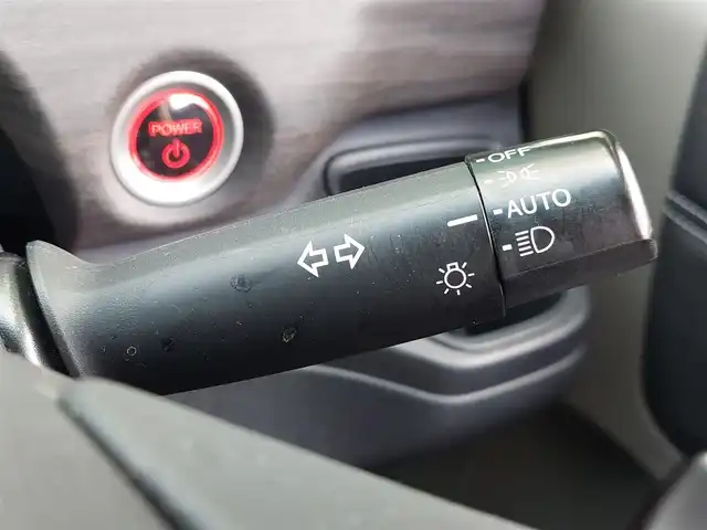 ホンダ フリード ハイブリット G ホンダセンシング 東京都 2018(平30)年 7.7万km ホワイトオーキッドパール 純正9インチナビ(VXM-175VFNi)/【CD/DVD/FM/AM/TV/ipod/SD/USB/BT/VTR/ AUX/HDMI】/バックカメラ/ビルトインETC/両側電動スライドドア/アダクティブクルーズコントロール/衝突軽減ブレーキ/LKAS/LEDヘッドライト/Sパッケージ/・ハーフレザーシート/・純正15インチAW/・本革巻きステアリング/プッシュスタート/スマートキー