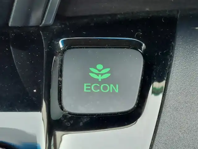 ホンダ フリード ハイブリット G ホンダセンシング 東京都 2018(平30)年 7.7万km ホワイトオーキッドパール 純正9インチナビ(VXM-175VFNi)/【CD/DVD/FM/AM/TV/ipod/SD/USB/BT/VTR/ AUX/HDMI】/バックカメラ/ビルトインETC/両側電動スライドドア/アダクティブクルーズコントロール/衝突軽減ブレーキ/LKAS/LEDヘッドライト/Sパッケージ/・ハーフレザーシート/・純正15インチAW/・本革巻きステアリング/プッシュスタート/スマートキー