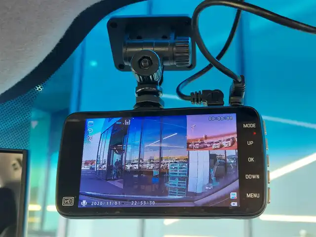 ホンダ フリード ハイブリット G ホンダセンシング 東京都 2018(平30)年 7.7万km ホワイトオーキッドパール 純正9インチナビ(VXM-175VFNi)/【CD/DVD/FM/AM/TV/ipod/SD/USB/BT/VTR/ AUX/HDMI】/バックカメラ/ビルトインETC/両側電動スライドドア/アダクティブクルーズコントロール/衝突軽減ブレーキ/LKAS/LEDヘッドライト/Sパッケージ/・ハーフレザーシート/・純正15インチAW/・本革巻きステアリング/プッシュスタート/スマートキー