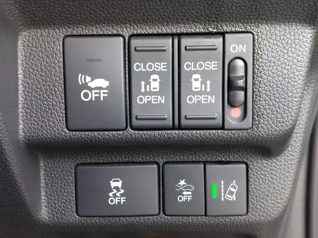 ホンダ フリード ハイブリット G ホンダセンシング 東京都 2018(平30)年 7.7万km ホワイトオーキッドパール 純正9インチナビ(VXM-175VFNi)/【CD/DVD/FM/AM/TV/ipod/SD/USB/BT/VTR/ AUX/HDMI】/バックカメラ/ビルトインETC/両側電動スライドドア/アダクティブクルーズコントロール/衝突軽減ブレーキ/LKAS/LEDヘッドライト/Sパッケージ/・ハーフレザーシート/・純正15インチAW/・本革巻きステアリング/プッシュスタート/スマートキー