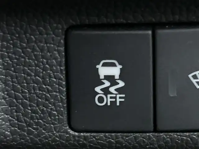 ホンダ フリード ハイブリット EX 岡山県 2016(平28)年 5.4万km ホワイトオーキッドパール 登録時走行距離58334km/ワンオーナー/純正9インチナビ/フルセグTV(AM/FM/CD/DVD/Bluetooth/HDMI)/純正12.8インチフリップダウンモニター/バックカメラ/両側パワースライドドア/ビルトインETC/ホンダセンシング/・アダプティブクルーズコントロール/・レーンキープアシスト/・衝突軽減ブレーキ/・路外逸脱抑制機能/・先行車発進お知らせ機能/・標識認識機能/横滑り抑制機能/車両接近通報装置/フロントガラス熱線スイッチ/D/N席シートヒーター/USB入力端子/ロールサンシェード/ハーフレザーシート/15インチ純正AW　/純正フロアマット