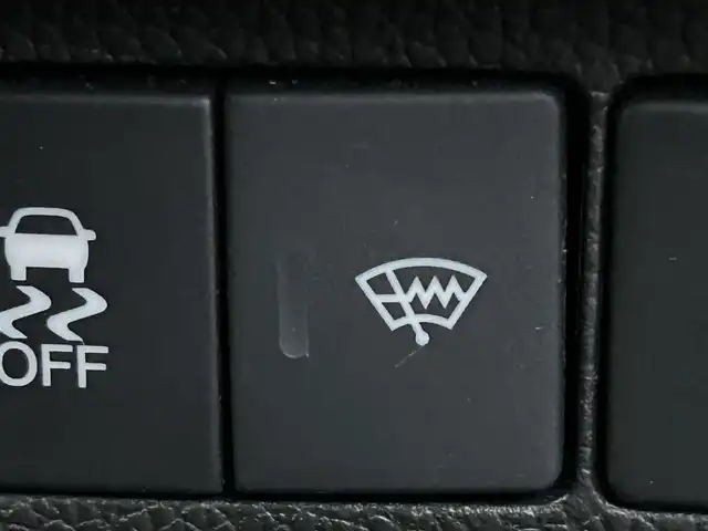 ホンダ フリード ハイブリット EX 岡山県 2016(平28)年 5.4万km ホワイトオーキッドパール 登録時走行距離58334km/ワンオーナー/純正9インチナビ/フルセグTV(AM/FM/CD/DVD/Bluetooth/HDMI)/純正12.8インチフリップダウンモニター/バックカメラ/両側パワースライドドア/ビルトインETC/ホンダセンシング/・アダプティブクルーズコントロール/・レーンキープアシスト/・衝突軽減ブレーキ/・路外逸脱抑制機能/・先行車発進お知らせ機能/・標識認識機能/横滑り抑制機能/車両接近通報装置/フロントガラス熱線スイッチ/D/N席シートヒーター/USB入力端子/ロールサンシェード/ハーフレザーシート/15インチ純正AW　/純正フロアマット