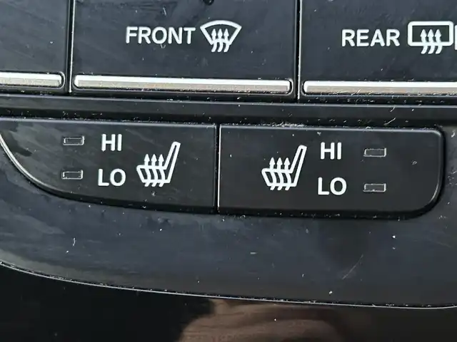 ホンダ フリード ハイブリット EX 岡山県 2016(平28)年 5.4万km ホワイトオーキッドパール 登録時走行距離58334km/ワンオーナー/純正9インチナビ/フルセグTV(AM/FM/CD/DVD/Bluetooth/HDMI)/純正12.8インチフリップダウンモニター/バックカメラ/両側パワースライドドア/ビルトインETC/ホンダセンシング/・アダプティブクルーズコントロール/・レーンキープアシスト/・衝突軽減ブレーキ/・路外逸脱抑制機能/・先行車発進お知らせ機能/・標識認識機能/横滑り抑制機能/車両接近通報装置/フロントガラス熱線スイッチ/D/N席シートヒーター/USB入力端子/ロールサンシェード/ハーフレザーシート/15インチ純正AW　/純正フロアマット