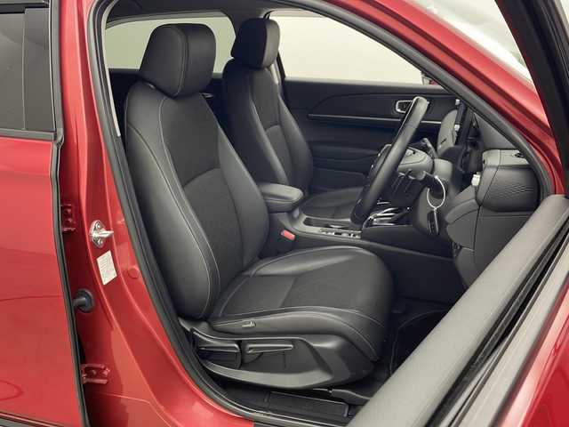 ホンダ ヴェゼル ハイブリッド e:HEV Z 秋田県 2021(令3)年 3.3万km プレミアムクリスタルレッドM 4WD/純正ナビ　/フルセグTV　/全方位カメラ　/ETC2.0/横滑り防止装置 /前後ドライブレコーダー /クルーズコントロール/ステアリングリモコン /プッシュスタート /クリアランスソナー /フロントワイパーデアイサー/ステアリングヒーター/ヒルディセントコントロール/DRIVE　MODE/前席シートヒーター/オートエアコン/パドルシフト/USBポート/革巻きステアリング/ハーフレザーシート/自動パーキングブレーキ/ブレーキホールド/電動リアゲート/コーナーセンサー/プッシュスタート/ワイヤレス充電/フォグライト/サイドバイザー/ウィンカーミラー/純正AW