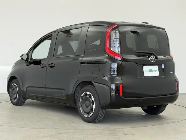 トヨタ シエンタ ハイブリッド Z 愛知県 2025(令7)年 1.2万km ブラック ディスプレイオーディオ/パノラマミックビューモニター/両側パワースライドドア/ブラインドスポットモニター/プリクラッシュセーフティシステム/レーダークルーズコントロール/LEDヘッドライト/フルセグTV/ドライブレコーダー/スマートキー/プッシュスタート/電動格納ミラー/ETC/Bluetooth/apple car play/android auto