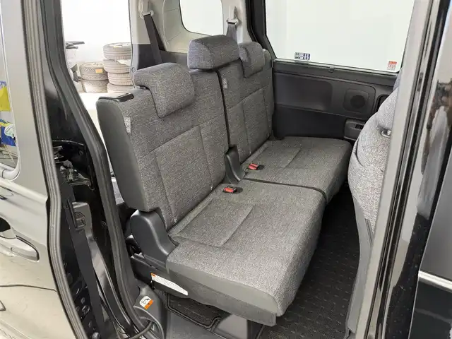 トヨタ シエンタ ハイブリッド Z 愛知県 2025(令7)年 1.2万km ブラック ディスプレイオーディオ/パノラマミックビューモニター/両側パワースライドドア/ブラインドスポットモニター/プリクラッシュセーフティシステム/レーダークルーズコントロール/LEDヘッドライト/フルセグTV/ドライブレコーダー/スマートキー/プッシュスタート/電動格納ミラー/ETC/Bluetooth/apple car play/android auto