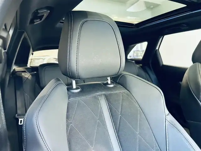 プジョー ３００８ GTライン ブルー HDi 大阪府 2020(令2)年 4.1万km パール サンルーフ/ACC/純正ナビ/TV/バック・サイドカメラ/applecarplay/純正18インチAW/LEDヘッドライト/電動リアゲート/ワイヤレス充電/ブラインドスポット/クリアランスソナー/パドルシフト/ルーフレール/ハーフ革/Dメモリ付きパワーシート/シートヒーター/デジタルインナーミラー