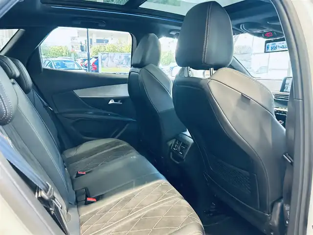 プジョー ３００８ GTライン ブルー HDi 大阪府 2020(令2)年 4.1万km パール サンルーフ/ACC/純正ナビ/TV/バック・サイドカメラ/applecarplay/純正18インチAW/LEDヘッドライト/電動リアゲート/ワイヤレス充電/ブラインドスポット/クリアランスソナー/パドルシフト/ルーフレール/ハーフ革/Dメモリ付きパワーシート/シートヒーター/デジタルインナーミラー