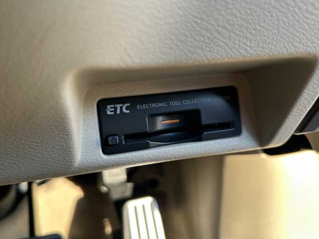 日産 スカイライン ハイブリッド 350GT Type SP 岐阜県 2014(平26)年 5.2万km ダークメタルグレー 登録時走行距離51428ｋｍ/純正８インチナビ/全方位カメラ/フルセグナビ/レーダークルーズコントロール/純正アルミホイール/シートヒーター/パワーシート/Ｂｌｕｅｔｏｏｔｈ/ビルトインＥＴＣ/純正フロアマット/衝突軽減システム/ＬＥＤヘッドライト/電動格納ミラー