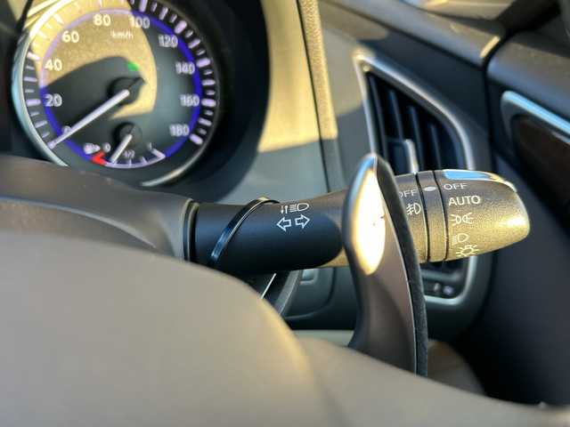 日産 スカイライン ハイブリッド 350GT Type SP 岐阜県 2014(平26)年 5.2万km ダークメタルグレー 登録時走行距離51428ｋｍ/純正８インチナビ/全方位カメラ/フルセグナビ/レーダークルーズコントロール/純正アルミホイール/シートヒーター/パワーシート/Ｂｌｕｅｔｏｏｔｈ/ビルトインＥＴＣ/純正フロアマット/衝突軽減システム/ＬＥＤヘッドライト/電動格納ミラー