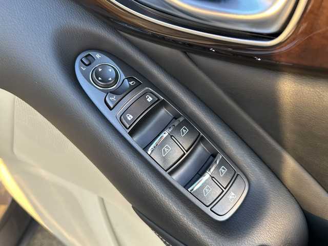 日産 スカイライン ハイブリッド 350GT Type SP 岐阜県 2014(平26)年 5.2万km ダークメタルグレー 登録時走行距離51428ｋｍ/純正８インチナビ/全方位カメラ/フルセグナビ/レーダークルーズコントロール/純正アルミホイール/シートヒーター/パワーシート/Ｂｌｕｅｔｏｏｔｈ/ビルトインＥＴＣ/純正フロアマット/衝突軽減システム/ＬＥＤヘッドライト/電動格納ミラー