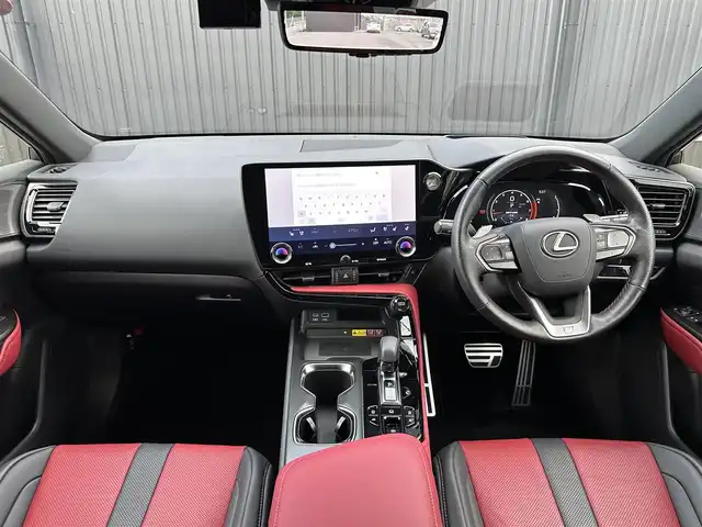 レクサス ＮＸ 350 Fスポーツ 福島県 2022(令4)年 0.9万km ホワイトノーヴァガラスフレーク ＴＲＤエアロ/パノラマサンルーフ/オレンジキャリパー/三眼フルLEDヘッドランプ/デジタルインナーミラー/赤黒レザーシート/メモリ付パワーシート/シートヒーター/シートベンチレーション/純正ナビ/360°カメラ/フルセグTV/ワイヤレス充電/パワーバックドア/純正20インチAW/ドラレコ前後/取扱説明書/保証書