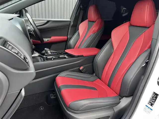 レクサス ＮＸ 350 Fスポーツ 福島県 2022(令4)年 0.9万km ホワイトノーヴァガラスフレーク ＴＲＤエアロ/パノラマサンルーフ/オレンジキャリパー/三眼フルLEDヘッドランプ/デジタルインナーミラー/赤黒レザーシート/メモリ付パワーシート/シートヒーター/シートベンチレーション/純正ナビ/360°カメラ/フルセグTV/ワイヤレス充電/パワーバックドア/純正20インチAW/ドラレコ前後/取扱説明書/保証書