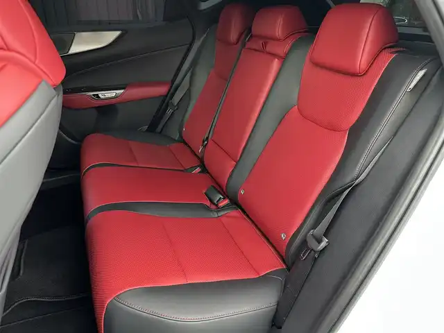 レクサス ＮＸ 350 Fスポーツ 福島県 2022(令4)年 0.9万km ホワイトノーヴァガラスフレーク ＴＲＤエアロ/パノラマサンルーフ/オレンジキャリパー/三眼フルLEDヘッドランプ/デジタルインナーミラー/赤黒レザーシート/メモリ付パワーシート/シートヒーター/シートベンチレーション/純正ナビ/360°カメラ/フルセグTV/ワイヤレス充電/パワーバックドア/純正20インチAW/ドラレコ前後/取扱説明書/保証書
