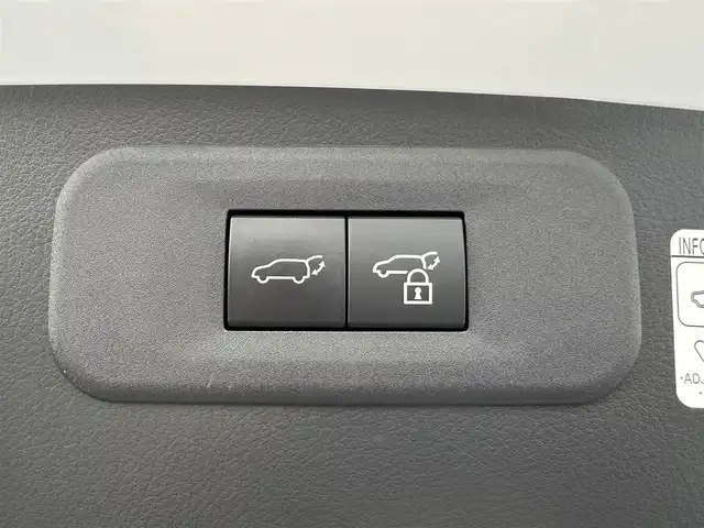 レクサス ＮＸ 350 Fスポーツ 福島県 2022(令4)年 0.9万km ホワイトノーヴァガラスフレーク ＴＲＤエアロ/パノラマサンルーフ/オレンジキャリパー/三眼フルLEDヘッドランプ/デジタルインナーミラー/赤黒レザーシート/メモリ付パワーシート/シートヒーター/シートベンチレーション/純正ナビ/360°カメラ/フルセグTV/ワイヤレス充電/パワーバックドア/純正20インチAW/ドラレコ前後/取扱説明書/保証書
