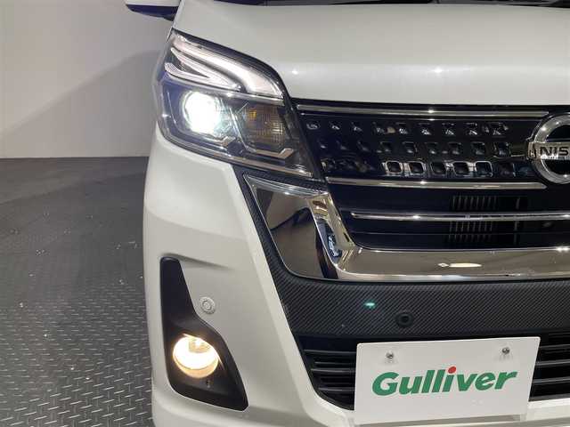 日産 デイズ ルークス ハイウェイスター Xターボ 愛媛県 2019(令1)年 5.7万km ホワイトパール 純正ナビ/プッシュスタート　/片側パワースライドドア　/アラウンドビューモニター/純正１４インチアルミ　/エマージェンシーブレーキ　/ＬＥＤライト