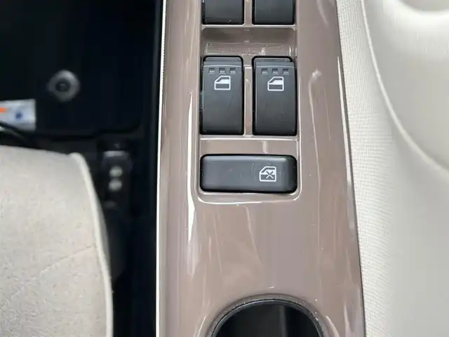 ダイハツ ムーヴ キャンバス G メイクアップ VS SAⅢ 静岡県 2021(令3)年 1.8万km ベージュ ユーザー買取車両/ワンオーナー/純正SDナビ/　【BT/ワンセグテレビ】/全方位モニター/バックカメラ/衝突被害軽減ブレーキ/プッシュスタート/両側パワースライドドア/オートマチックハイビーム/USB入力端子/アイドリングストップシステム/ETC/スペアキー