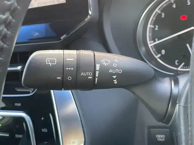 トヨタ ハリアー Z レザーパッケージ 和歌山県 2021(令3)年 5.9万km ブラック 純正ナビ/JBLプレミアムサウンド/モデリスタエアロ/HUD/フルセグ/パノラミックビューモニター/プリクラッシュセーフティ/BSM/レーダークルーズコントロール/コーナーセンサー/電動リアゲート/デジタルインナーミラー/シートヒーター/エアーベンチレーション/ステアリングヒーター/スマートキー/ステアリングスイッチ/オートハイビーム/オートライト/LEDヘッドライト