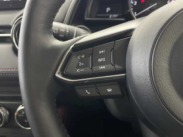マツダ ＣＸ－３ XD Lパッケージ 秋田県 2017(平29)年 0.1万km セラミックM ４WD/純正ナビ/（FM/AM/BT/USB/フルセグテレビ/CD/DVD）/バックカメラ/横滑り防止装置/レーンキープアシスト/アイドリングストップ/衝突被害軽減ブレーキ/レーダークルーズコントロール/LEDライト/オートライト/オートマチックハイビーム/フォグランプ/全席シートヒーター/ステアリングヒーター/純正フロアマット/レザーステアリング/ハーフレザーシート/ヘッドアップディスプレイ/オートエアコン/ステアリングリモコン/プッシュスタート/スマートキー