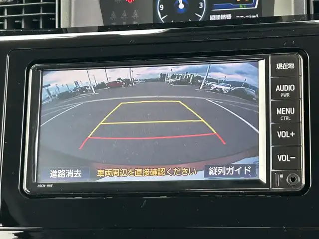 トヨタ ルーミー カスタムG 奈良県 2020(令2)年 0.7万km ブラックマイカメタリック/ファイアークォーツレッドメタリック 純正ナビ　/フルセグＴＶ　/BT/CD/SD/AUX/バックカメラ　/前後ドライブレコーダー　/ビルトインＥＴＣ　/ＡＡＣ　/両側パワースライドドア　/ワンオーナー　/ＬＥＤヘッドライト　/LEDフォグライト/オートライト/衝突被害軽減システム　/前後コーナーセンサー　/クルーズコントロール/純正14インチアルミホイール/純正フロアマット