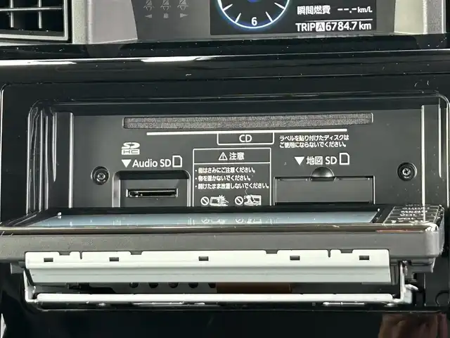 トヨタ ルーミー カスタムG 奈良県 2020(令2)年 0.7万km ブラックマイカメタリック/ファイアークォーツレッドメタリック 純正ナビ　/フルセグＴＶ　/BT/CD/SD/AUX/バックカメラ　/前後ドライブレコーダー　/ビルトインＥＴＣ　/ＡＡＣ　/両側パワースライドドア　/ワンオーナー　/ＬＥＤヘッドライト　/LEDフォグライト/オートライト/衝突被害軽減システム　/前後コーナーセンサー　/クルーズコントロール/純正14インチアルミホイール/純正フロアマット