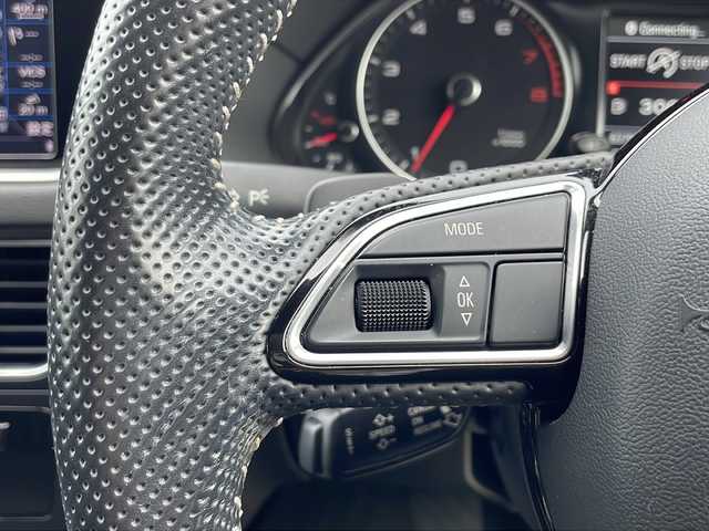 アウディ Ｑ５ 2．0 TFSI クワトロ Sライン 茨城県 2015(平27)年 6.4万km 白 サンルーフ/純正ナビ/バックカメラ/パワーバックドア/クルーズコントロール/HIDオートライト/ハーフレザーシート/パワーシート/純正19インチアルミホイール/パドルシフト/4WD/クリアランスソナー /ルーフレール/スマートキー/ETC