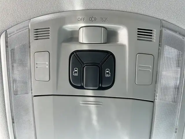 トヨタ ヴェルファイア 2．4Z 佐賀県 2014(平26)年 12.6万km ホワイトパールクリスタルシャイン アルパイン10インチSDナビ/・バックカメラ/・フルセグTV/BT/CD/DVD/アルパインフリップダウンモニター/コーナーセンサー/クルーズコントロール/両側パワースライドドア/純正18インチAW/HIDヘッドライト/オートライト/フォグランプ/オットマン/ETC/スペアキー×１/取扱説明書/保証書