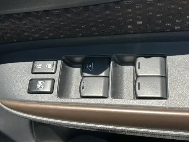 日産 ノート e－パワー メダリスト 愛媛県 2019(令1)年 4.8万km スーパーブラック 純正ナビ/Bluetooth/フルセグTV/AUX/Bカメラ/全方位カメラ/クルコン追従有/インテリジェントルームミラー/ドラレコ/LEDオートライト/純正15インチAW/純正フロアマット/ABS/横滑り防止機能/レーンキープアシスト/衝突被害軽減システム/Wエアバック/プッシュスタート/パワーステアリング/パワーウィンドウ