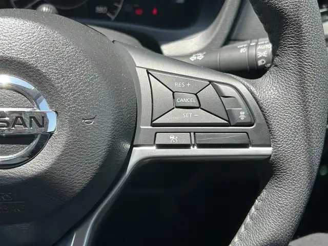 日産 ノート e－パワー メダリスト 愛媛県 2019(令1)年 4.8万km スーパーブラック 純正ナビ/Bluetooth/フルセグTV/AUX/Bカメラ/全方位カメラ/クルコン追従有/インテリジェントルームミラー/ドラレコ/LEDオートライト/純正15インチAW/純正フロアマット/ABS/横滑り防止機能/レーンキープアシスト/衝突被害軽減システム/Wエアバック/プッシュスタート/パワーステアリング/パワーウィンドウ