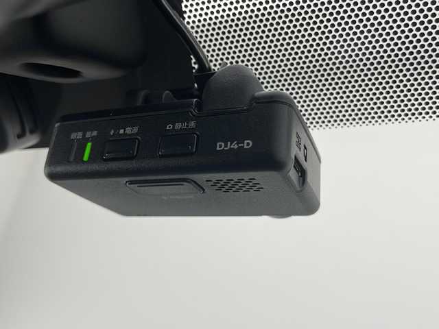 日産 ノート e－パワー メダリスト 長野県 2019(令1)年 4.8万km スーパーブラック 純正ナビ/Bluetooth/フルセグTV/AUX/Bカメラ/全方位カメラ/クルコン追従有/インテリジェントルームミラー/純正フロントドラレコ(ナビ連動)/LEDオートライト/純正15インチAW/純正フロアマット/ABS/横滑り防止機能/レーンキープアシスト/衝突被害軽減システム/Wエアバック/プッシュスタート/パワーステアリング/パワーウィンドウ/取扱説明書/保証書