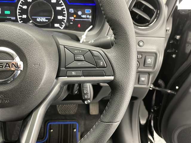 日産 ノート e－パワー メダリスト 長野県 2019(令1)年 4.8万km スーパーブラック 純正ナビ/Bluetooth/フルセグTV/AUX/Bカメラ/全方位カメラ/クルコン追従有/インテリジェントルームミラー/純正フロントドラレコ(ナビ連動)/LEDオートライト/純正15インチAW/純正フロアマット/ABS/横滑り防止機能/レーンキープアシスト/衝突被害軽減システム/Wエアバック/プッシュスタート/パワーステアリング/パワーウィンドウ/取扱説明書/保証書