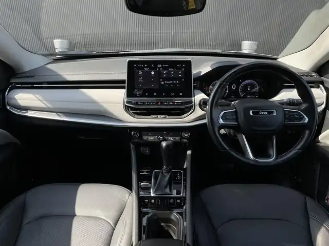 クライスラー・ジープ ジープ コンパス リミテッド 長野県 2021(令3)年 2.9万km シルバー ＡＣＣ　/黒革シート　/３６０°カメラ　/ＡＬＰＩＮＥ　/ＬＥＤライト　/シートヒーター　/ＰＷシート　/パワーバックドア　/ヒーテッドステアリング　/パークアシスト　/ヒルディセントコントロール　/オートホールドブレーキ
