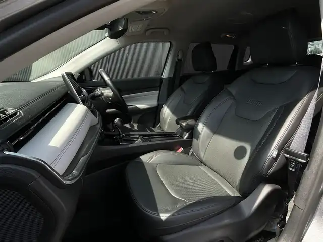 クライスラー・ジープ ジープ コンパス リミテッド 長野県 2021(令3)年 2.9万km シルバー ＡＣＣ　/黒革シート　/３６０°カメラ　/ＡＬＰＩＮＥ　/ＬＥＤライト　/シートヒーター　/ＰＷシート　/パワーバックドア　/ヒーテッドステアリング　/パークアシスト　/ヒルディセントコントロール　/オートホールドブレーキ