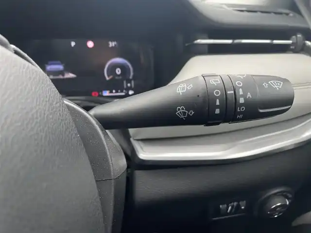 クライスラー・ジープ ジープ コンパス リミテッド 長野県 2021(令3)年 2.9万km シルバー ＡＣＣ　/黒革シート　/３６０°カメラ　/ＡＬＰＩＮＥ　/ＬＥＤライト　/シートヒーター　/ＰＷシート　/パワーバックドア　/ヒーテッドステアリング　/パークアシスト　/ヒルディセントコントロール　/オートホールドブレーキ