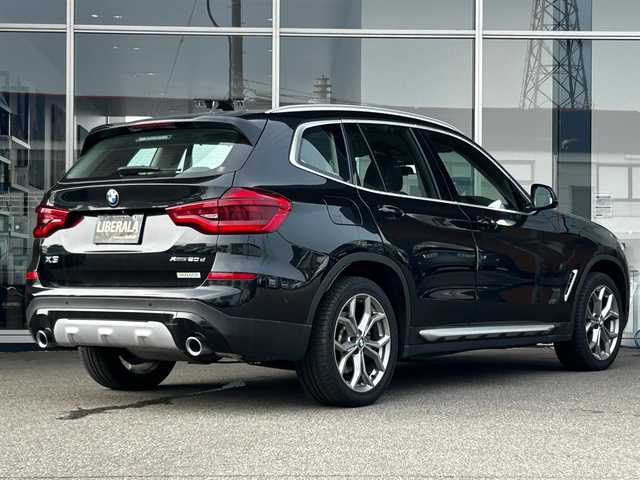 ＢＭＷ ＢＭＷ Ｘ３ 20 xDrive Xライン 富山県 2019(平31)年 5.7万km 黒 HDDナビ/フルセグテレビ/Bluetooth接続/Screen Mirroring/AM/FMラジオ/アイドリングストップ/ワイヤレス充電/ドラレコ/360°カメラ/パワーバックドア/パークアシスト/ダウンヒルアシストコントロール/D/N席シートヒーター/D/N席パワーシート/全席シートヒーター/アドブルー/HUD