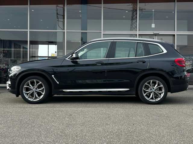 ＢＭＷ ＢＭＷ Ｘ３ 20 xDrive Xライン 富山県 2019(平31)年 5.7万km 黒 HDDナビ/フルセグテレビ/Bluetooth接続/Screen Mirroring/AM/FMラジオ/アイドリングストップ/ワイヤレス充電/ドラレコ/360°カメラ/パワーバックドア/パークアシスト/ダウンヒルアシストコントロール/D/N席シートヒーター/D/N席パワーシート/全席シートヒーター/アドブルー/HUD