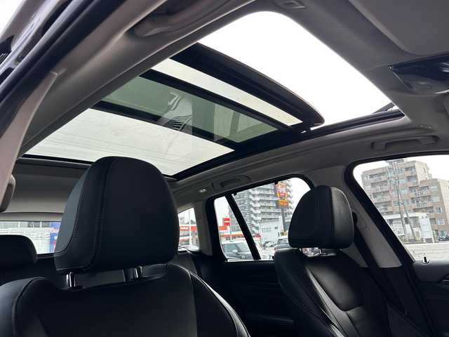 ＢＭＷ ＢＭＷ Ｘ３ 20 xDrive Xライン 富山県 2019(平31)年 5.7万km 黒 HDDナビ/フルセグテレビ/Bluetooth接続/Screen Mirroring/AM/FMラジオ/アイドリングストップ/ワイヤレス充電/ドラレコ/360°カメラ/パワーバックドア/パークアシスト/ダウンヒルアシストコントロール/D/N席シートヒーター/D/N席パワーシート/全席シートヒーター/アドブルー/HUD