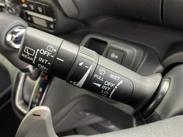 ホンダ Ｎ ＢＯＸ カスタム L ターボ スタイル+ブラック 鹿児島県 2022(令4)年 2.2万km プラチナホワイトパール 純正８インチナビ/（CD/DVD/Bluetooth/AM/FM/USB/SD/フルセグTV）/バックカメラ/シーケンシャルウインカー/ホンダセンシング/・衝突軽減ブレーキ/・レーンキープアシスト/・アダプティブクルーズコントロール/・誤発進抑制機能/・標識認識機能/・オートマチックハイビーム/パドルシフト/サイド＆カーテンエアバッグ/ETC/両側パワースライドドア/シートヒーター/LEDヘッドライト/純正１５インチアルミホイール/純正フロアマット/スマートキー/スペアキー有