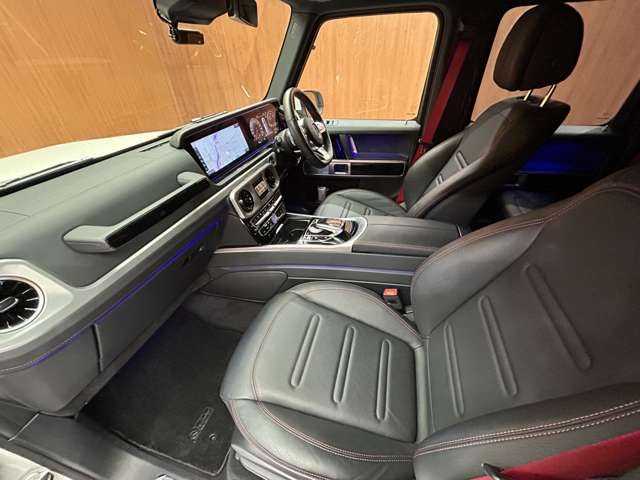 メルセデス・ベンツ ゲレンデヴァーゲン Ｇ３５０ｄ AMGライン 千葉県 2019(令1)年 3.2万km ポーラホワイト ラグジュアリーＰＫＧ　/サンルーフ　/純正ナビ　/３６０°カメラ　/ＡＣＣ　/ＢＳＭ　/ＬＥＤヘッドライト　/オートライト　/黒革　/シートヒーター　/パワーシート　/Ｂｕｒｍｅｓｔｅｒサウンド　/ＥＴＣ