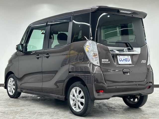 日産 デイズ ルークス ハイウェイスター Xターボ 静岡県 2019(平31)年 6.1万km アッシュブラウンM (株)IDOMが運営する【じしゃロン浜松店】の自社ローン専用車両になりますこちらは現金またはオートローンご利用時の価格です。自社ローンご希望の方は別途その旨お申付け下さい/純正ナビ(MM318D-W)/全方位カメラ/左パワースライドドア/ドラレコ/ＥＴＣ/コーナーセンサー/スマートキー/プッシュスタート/オートハイビーム/フルセグＴＶ：Ｂｌｕｅｔｏｏｔｈ/衝突軽減ブレーキ