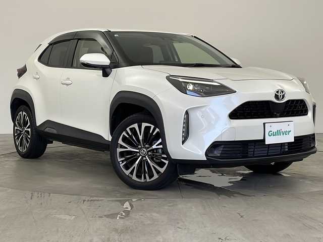 トヨタ ヤリスクロス Z 兵庫県 2020(令2)年 1.5万km ホワイトパールクリスタルシャイン ・純正ナビ&TV&Bluetooth&Miracast&USB/・アラウンドビューモニター/・バックカメラ/・パワーバックドア/・パワーシート/・前席シートヒーター/・オートマチックハイビーム/・ヘッドライトレベライザー/・トヨタセーフティセンス/・レーントレーシングアシスト/・プリクラッシュセーフティ/・ブラインドスポットモニター/・クリアランスソナー/・リヤクロストラフィックアラート/・パーキングサポートブレーキ/・ロードサインアシスト/・レーダークルーズコントロール/・ETC/・純正ドライブレコーダー/・LEDヘッドランプ/・ウインカーミラー/・純正フロアマット/・18インチ純正アルミホイール