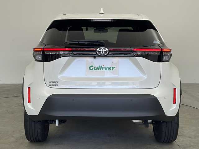 トヨタ ヤリスクロス Z 兵庫県 2020(令2)年 1.5万km ホワイトパールクリスタルシャイン ・純正ナビ&TV&Bluetooth&Miracast&USB/・アラウンドビューモニター/・バックカメラ/・パワーバックドア/・パワーシート/・前席シートヒーター/・オートマチックハイビーム/・ヘッドライトレベライザー/・トヨタセーフティセンス/・レーントレーシングアシスト/・プリクラッシュセーフティ/・ブラインドスポットモニター/・クリアランスソナー/・リヤクロストラフィックアラート/・パーキングサポートブレーキ/・ロードサインアシスト/・レーダークルーズコントロール/・ETC/・純正ドライブレコーダー/・LEDヘッドランプ/・ウインカーミラー/・純正フロアマット/・18インチ純正アルミホイール