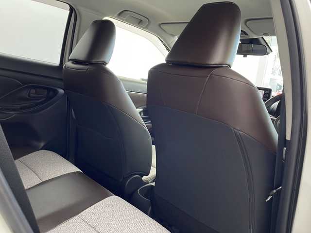 トヨタ ヤリスクロス Z 兵庫県 2020(令2)年 1.5万km ホワイトパールクリスタルシャイン ・純正ナビ&TV&Bluetooth&Miracast&USB/・アラウンドビューモニター/・バックカメラ/・パワーバックドア/・パワーシート/・前席シートヒーター/・オートマチックハイビーム/・ヘッドライトレベライザー/・トヨタセーフティセンス/・レーントレーシングアシスト/・プリクラッシュセーフティ/・ブラインドスポットモニター/・クリアランスソナー/・リヤクロストラフィックアラート/・パーキングサポートブレーキ/・ロードサインアシスト/・レーダークルーズコントロール/・ETC/・純正ドライブレコーダー/・LEDヘッドランプ/・ウインカーミラー/・純正フロアマット/・18インチ純正アルミホイール