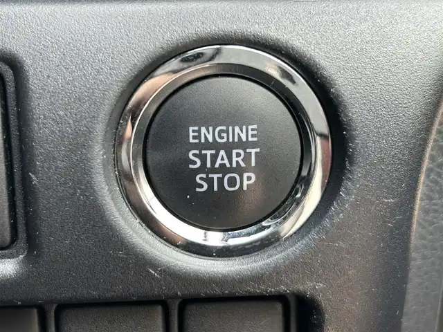 トヨタ ヴォクシー ZS 煌Ⅱ 岡山県 2020(令2)年 5.6万km ホワイトパールクリスタルシャイン 登録時走行距離55679km/アルパイン11インチナビ/フルセグTV(AM.FM.CD.DVD.TV.BT)/両側パワースライドドア/バックカメラ/ETC/クリアランスソナー/衝突軽減ブレーキ/クルーズコントロール/レーンキープアシスト/オートライト/オートマチックハイビーム/アイドリングストップ/16インチ純正AW/純正フロアマット