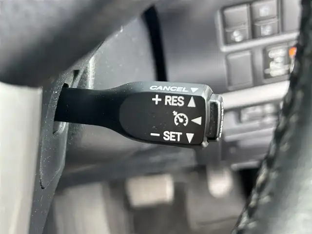 トヨタ ヴォクシー ZS 煌Ⅱ 岡山県 2020(令2)年 5.6万km ホワイトパールクリスタルシャイン 登録時走行距離55679km/アルパイン11インチナビ/フルセグTV(AM.FM.CD.DVD.TV.BT)/両側パワースライドドア/バックカメラ/ETC/クリアランスソナー/衝突軽減ブレーキ/クルーズコントロール/レーンキープアシスト/オートライト/オートマチックハイビーム/アイドリングストップ/16インチ純正AW/純正フロアマット